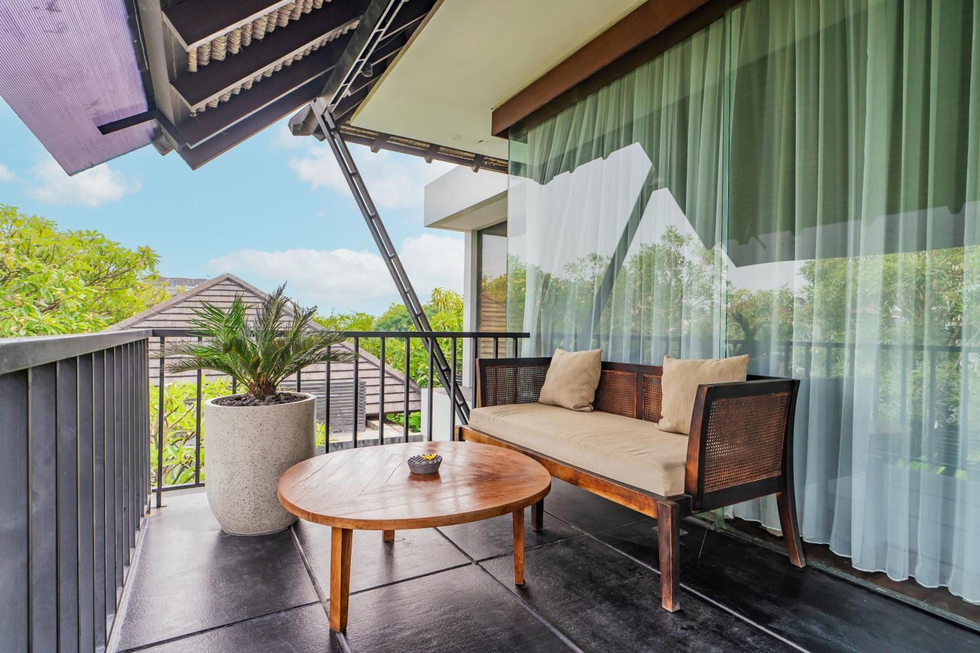 Javana Royal Villas Seminyak Exterior foto